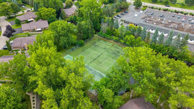 1185 weston, Plymouth, MN 55447