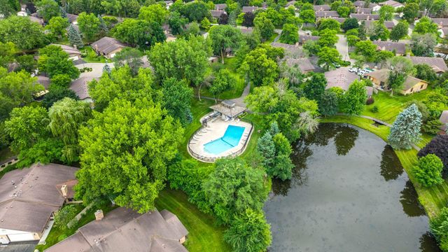 1185 weston, Plymouth, MN 55447