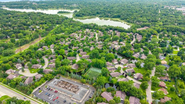 1185 weston, Plymouth, MN 55447