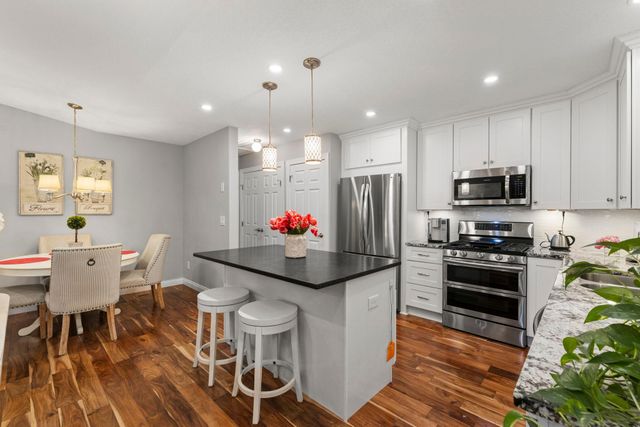 1185 weston, Plymouth, MN 55447