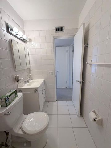 4141 56TH WAY N 801, Kenneth City, FL 33709