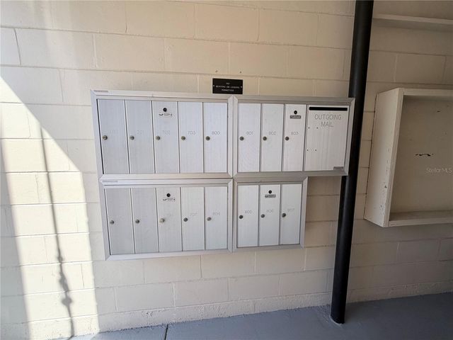 4141 56TH WAY N 801, Kenneth City, FL 33709