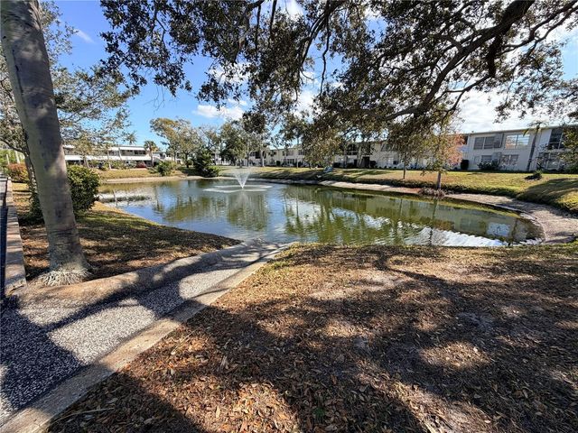 4141 56TH WAY N 801, Kenneth City, FL 33709