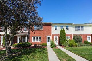 276 Temple Hill Road 1305, New Windsor, NY 12553