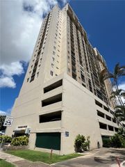 2916 Date Street 25L, Honolulu, HI 96816