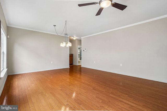 40 RAINFLOWER LN, West Windsor, NJ 08550