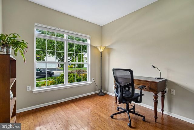 40 RAINFLOWER LN, West Windsor, NJ 08550