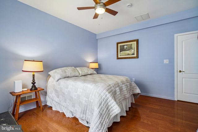 40 RAINFLOWER LN, West Windsor, NJ 08550
