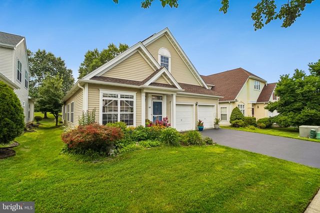 40 RAINFLOWER LN, West Windsor, NJ 08550