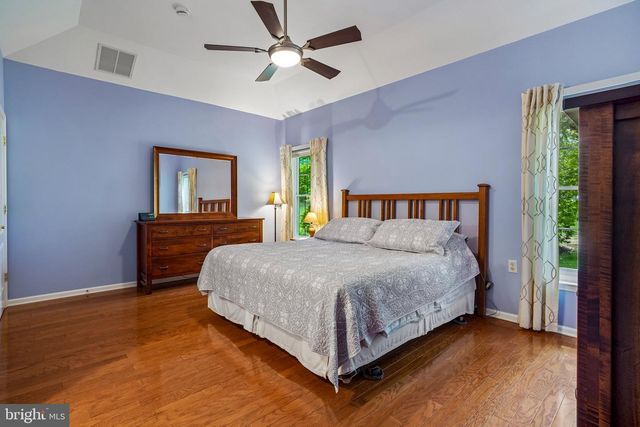 40 RAINFLOWER LN, West Windsor, NJ 08550
