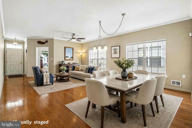 40 RAINFLOWER LN, West Windsor, NJ 08550