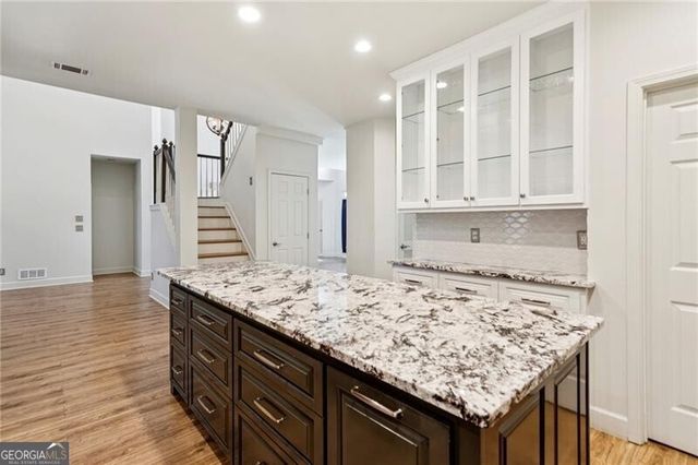 934 Chesterfield Place NW, Marietta, GA 30064