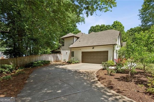 934 Chesterfield Place NW, Marietta, GA 30064