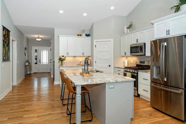 822 Ronald Overlook, Waunakee, WI 53597