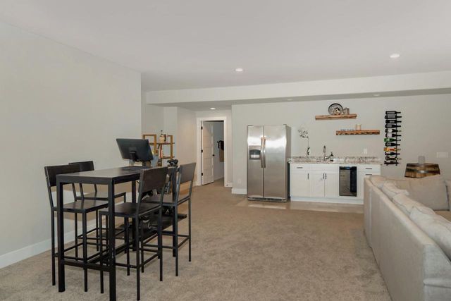 822 Ronald Overlook, Waunakee, WI 53597