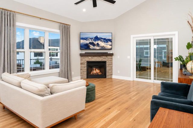 822 Ronald Overlook, Waunakee, WI 53597
