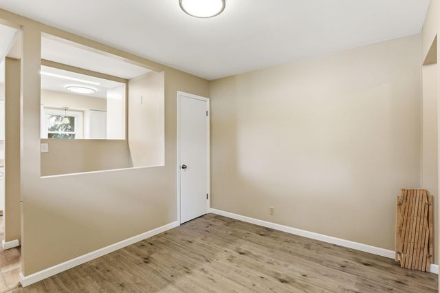 159 County Road C2 W, Roseville, MN 55113