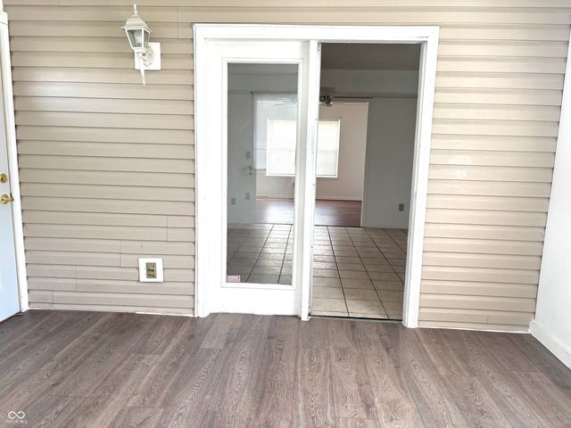 11052 Oakspring Drive, Indianapolis, IN 46239