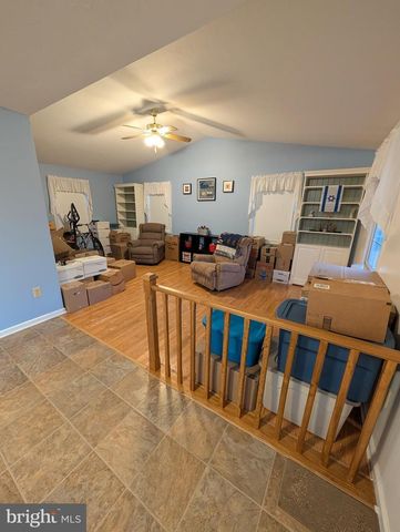 15 YORKTOWNE CT, Littlestown, PA 17340