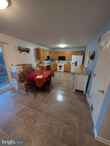 15 YORKTOWNE CT, Littlestown, PA 17340