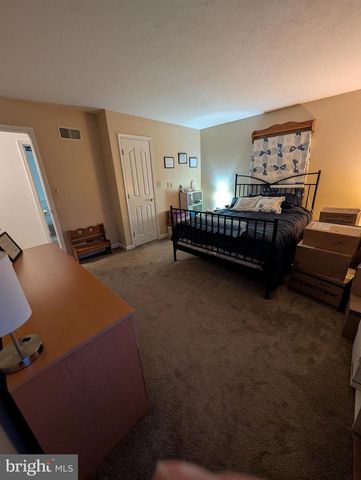 15 YORKTOWNE CT, Littlestown, PA 17340