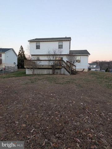 15 YORKTOWNE CT, Littlestown, PA 17340