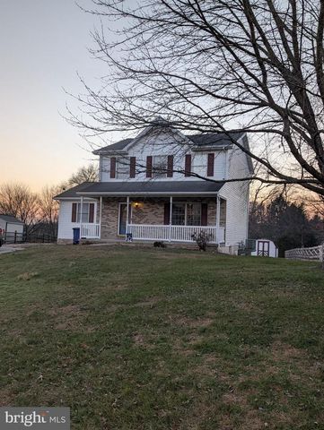 15 YORKTOWNE CT, Littlestown, PA 17340