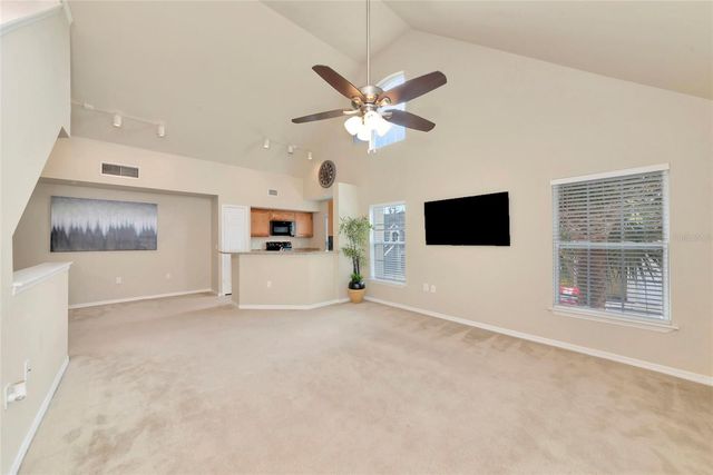 5560 ROSEHILL ROAD 201, Sarasota, FL 34233