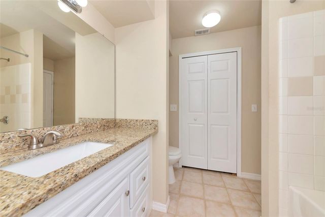 5560 ROSEHILL ROAD 201, Sarasota, FL 34233