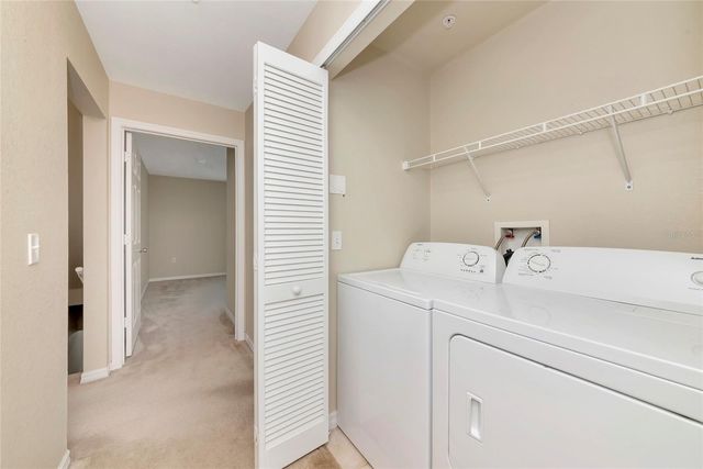 5560 ROSEHILL ROAD 201, Sarasota, FL 34233