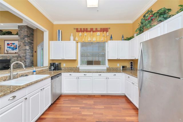 5560 ROSEHILL ROAD 201, Sarasota, FL 34233