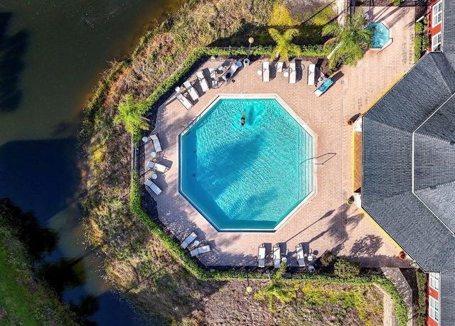 5560 ROSEHILL ROAD 201, Sarasota, FL 34233