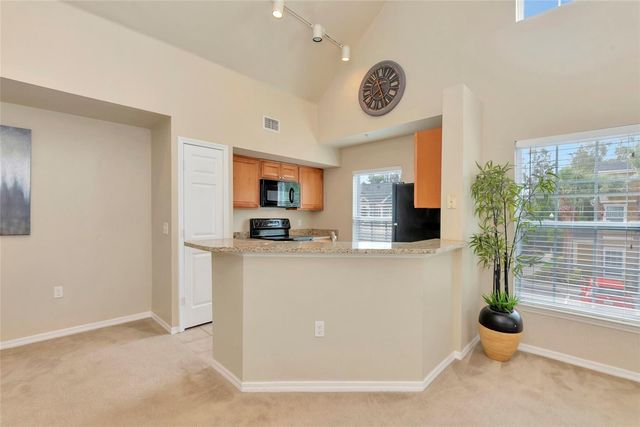 5560 ROSEHILL ROAD 201, Sarasota, FL 34233