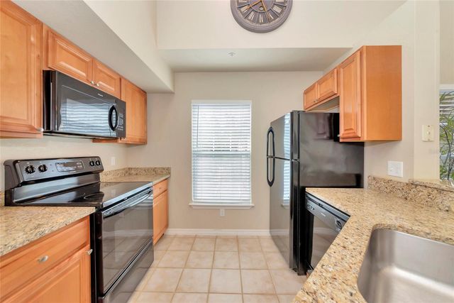 5560 ROSEHILL ROAD 201, Sarasota, FL 34233