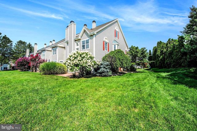 756 MARTINGALE RD, Schwenksville, PA 19473
