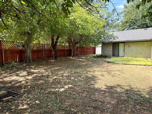 6612 Crow Circle, Oklahoma City, OK 73132