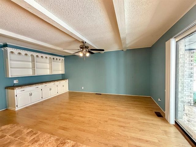 6612 Crow Circle, Oklahoma City, OK 73132