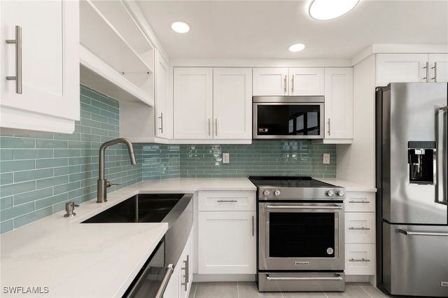 320 Seaview CT 512, Marco Island, FL 34145