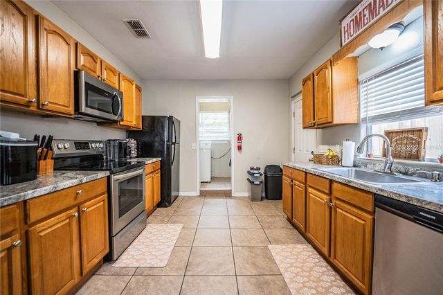 3004 AVENUE S NW, Winter Haven, FL 33881