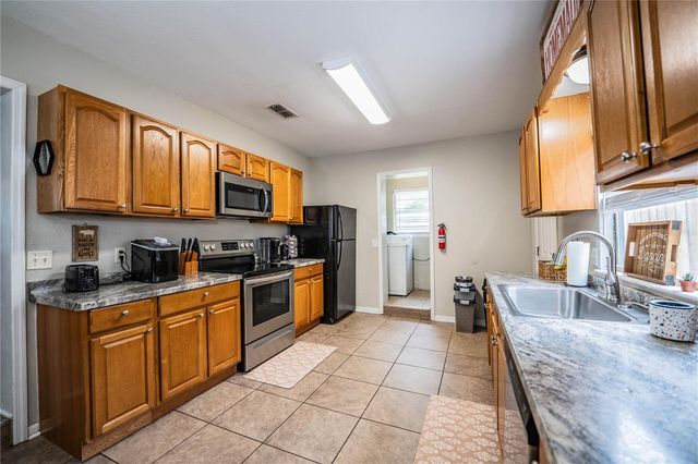 3004 AVENUE S NW, Winter Haven, FL 33881