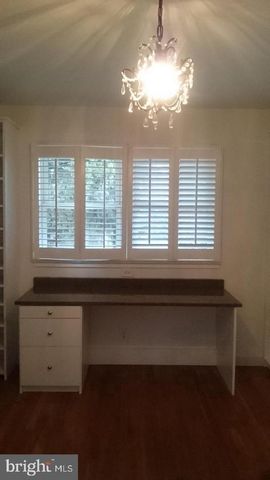 1415 MAYFLOWER DR, Mclean, VA 22101