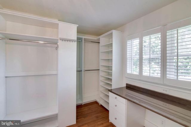 1415 MAYFLOWER DR, Mclean, VA 22101