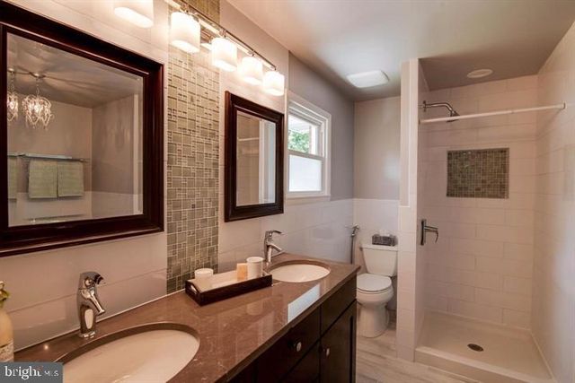1415 MAYFLOWER DR, Mclean, VA 22101