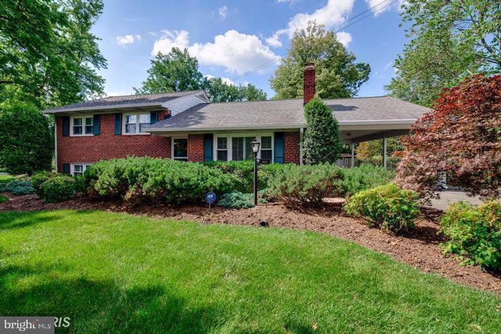 1415 MAYFLOWER DR, Mclean, VA 22101