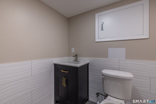 14 Catherine Court, Milford, CT 06460