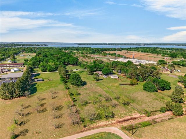 000 E. Will White Rd., Tool, TX 75143