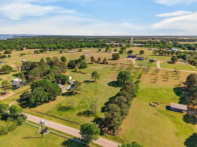 000 E. Will White Rd., Tool, TX 75143