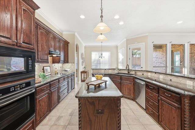 8652 Wishing Tree Lane, North Richland Hills, TX 76182