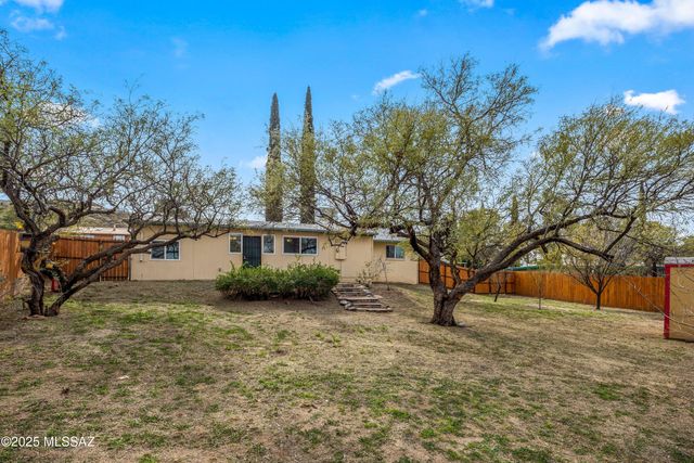 2020 W Paseo Redondo, Oracle, AZ 85623