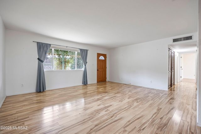 2020 W Paseo Redondo, Oracle, AZ 85623